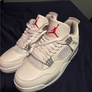 Jordan 4- White Oreo men’s size 10